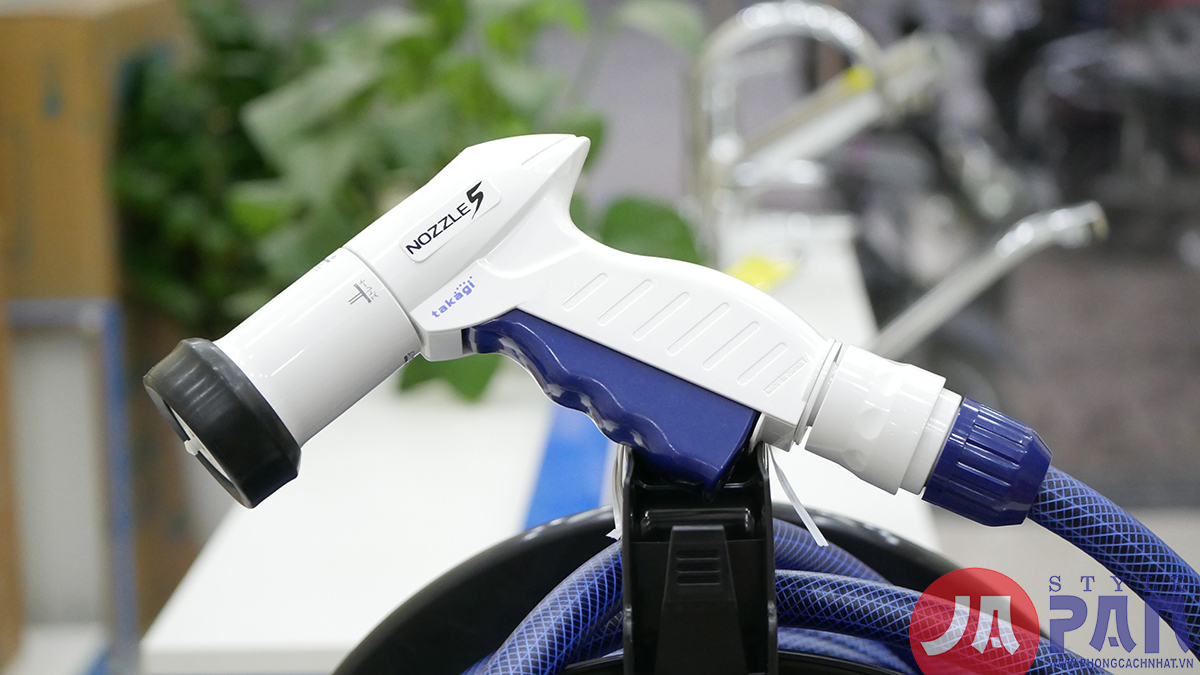 Vòi tưới cây đa năng Takagi RC330TNB 30m 5 Vòi tưới cây đa năng Takagi RC330TNB 30m - Ảnh 5