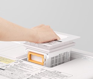 Dễ dàng tháo lắp bộ lọc bụi vải khô từ phía trên.