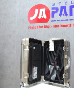 1 1656562501 1686295260 valy legend walker grace 12