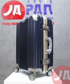 1 1657496128 2809843631 valy legend walker grace 3