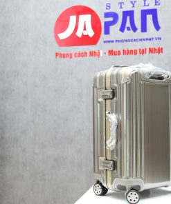 1 1657496129 3565362079 valy legend walker grace 10