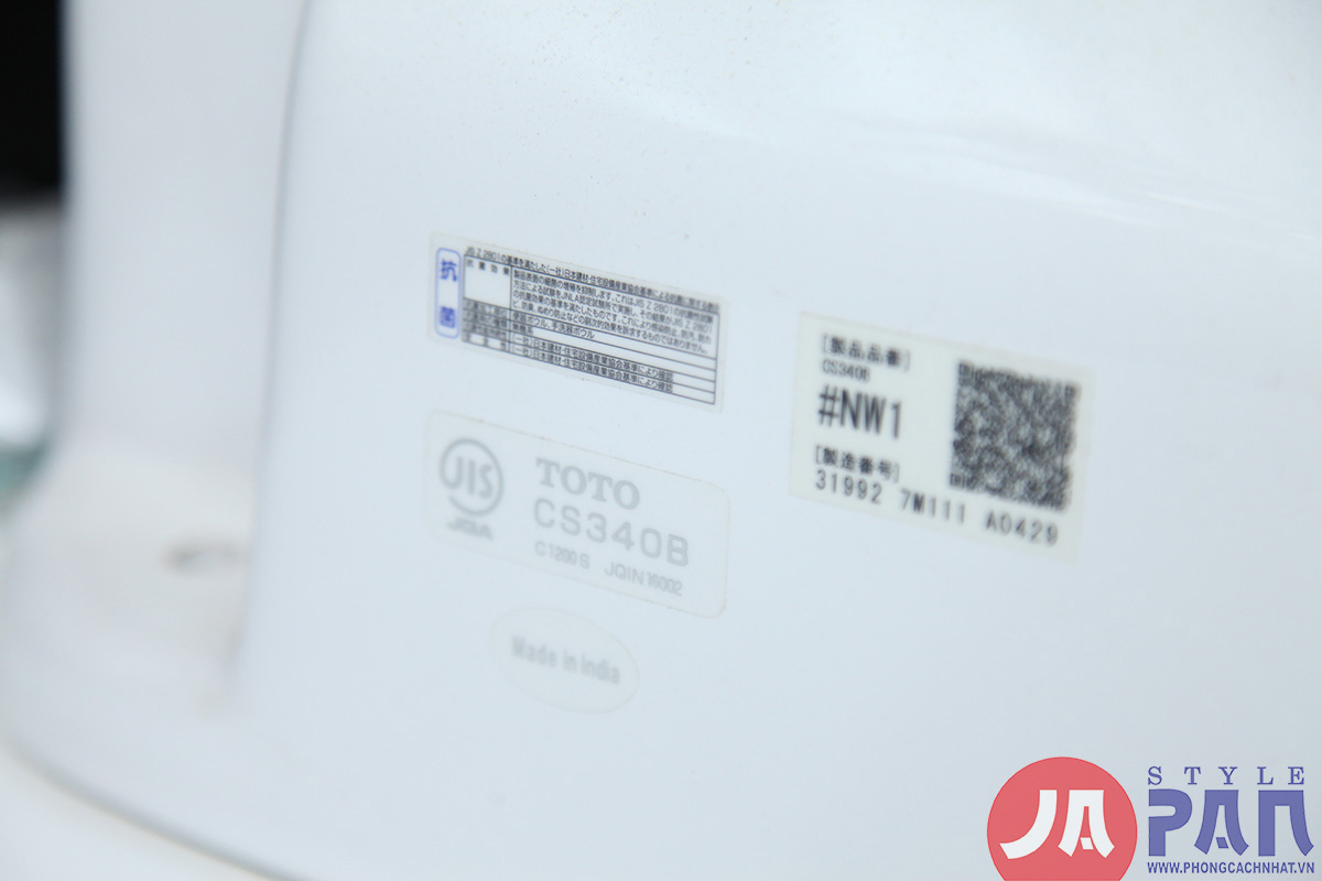 Bồn cầu 2 khối Toto CS340B + Sh341BA | Tâm xả 20cm 8 Bồn cầu 2 khối Toto CS340B + Sh341BA | Tâm xả 20cm - Ảnh 8